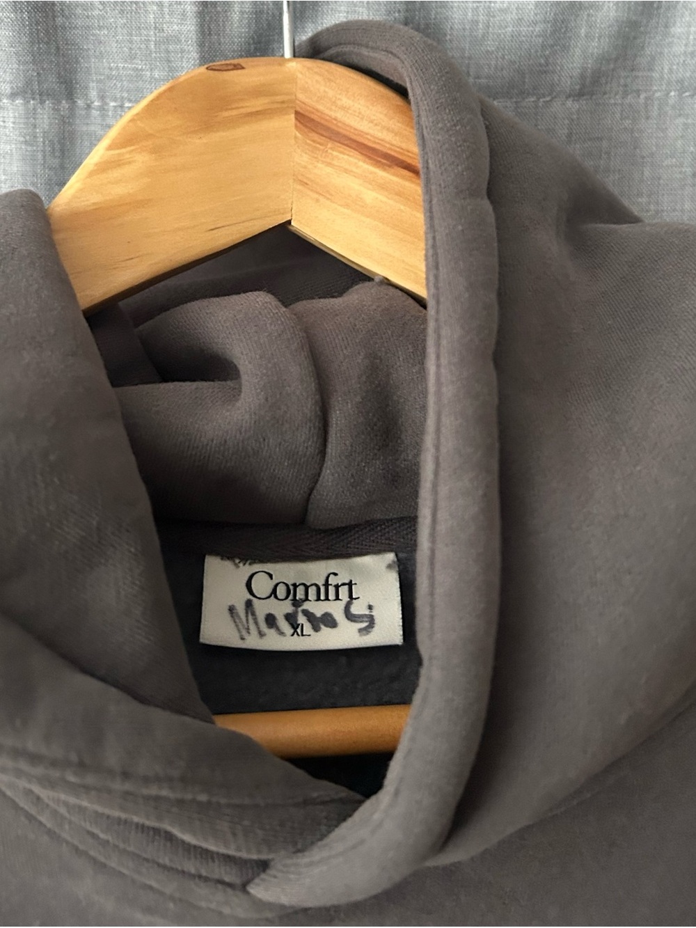 Comfrt Signature Hoodie - Picture 4 of 7